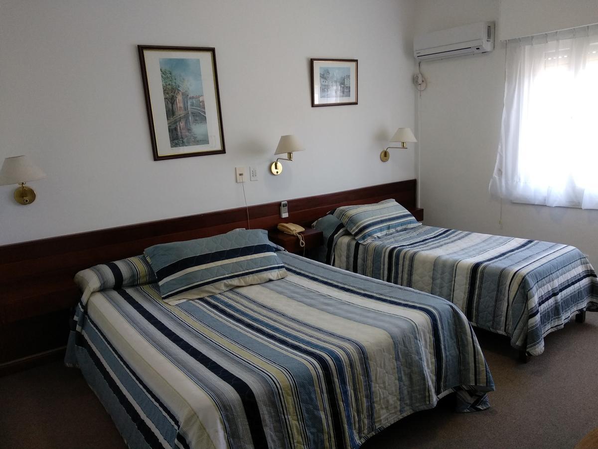 Hotel Crown Melo Zewnętrze zdjęcie